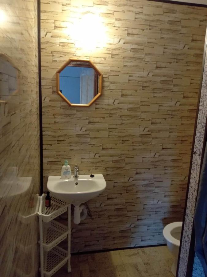 Apartman Police Nad Metuji Apartment Екстериор снимка